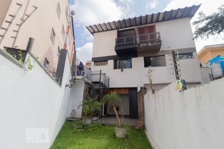 Casa à venda com 280m², 3 quartos e 2 vagasQuintal