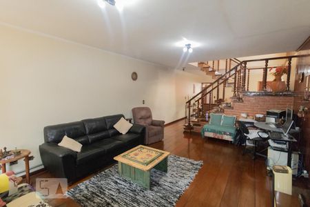 Sala de casa para alugar com 3 quartos, 280m² em Vila Paulicéia, São Paulo