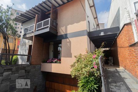 Casa à venda com 280m², 3 quartos e 2 vagasFachada