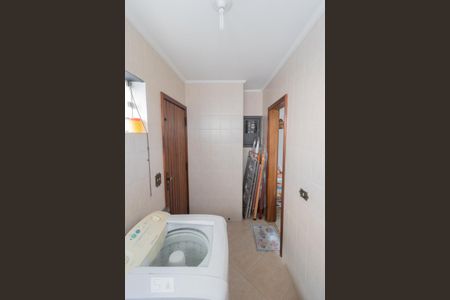 Casa à venda com 280m², 3 quartos e 2 vagasÁrea de Serviço