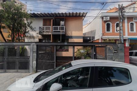 Casa à venda com 280m², 3 quartos e 2 vagasFachada
