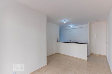 Sala de apartamento para alugar com 3 quartos, 60m² em Jardim Ísis, Cotia