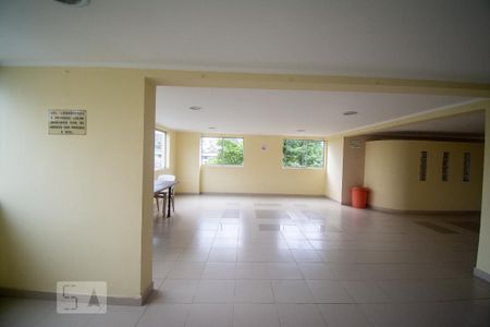 Apartamento à venda com 62m², 3 quartos e 1 vaga Apartamento à venda com 62m², 3 quartos e 1 vagaÁrea comum - Salão de festas