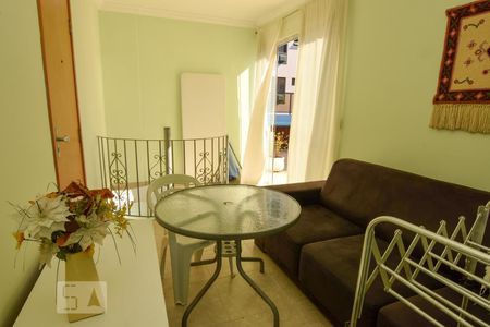 Sala 2 de apartamento para alugar com 2 quartos, 85m² em Enseada, Guarujá