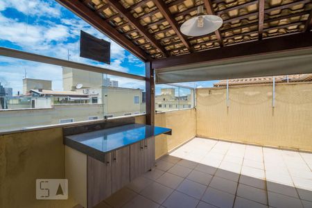Apartamento à venda com 110m², 2 quartos e 2 vagasChurrasqueira