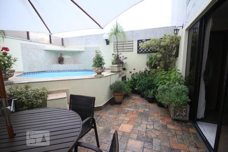 Apartamento à venda com 230m², 3 quartos e 3 vagas Apartamento à venda com 230m², 3 quartos e 3 vagasArea Gourmet