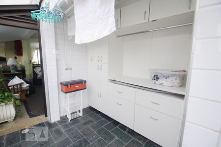 Apartamento à venda com 230m², 3 quartos e 3 vagas Apartamento à venda com 230m², 3 quartos e 3 vagasArea de Serviço
