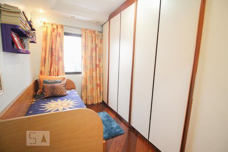 Apartamento à venda com 230m², 3 quartos e 3 vagas Apartamento à venda com 230m², 3 quartos e 3 vagasQuarto 3