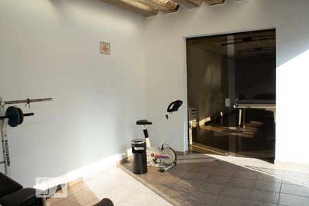 Apartamento à venda com 230m², 3 quartos e 3 vagas Apartamento à venda com 230m², 3 quartos e 3 vagasAcademia