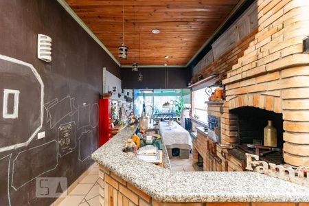 Casa à venda com 125m², 3 quartos e 2 vagasChurrasqueira