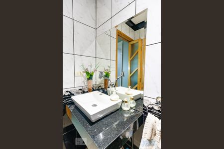 Lavabo de casa à venda com 3 quartos, 125m² em Vila Primavera, São Paulo
