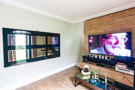 Casa à venda com 125m², 3 quartos e 2 vagasSala de TV