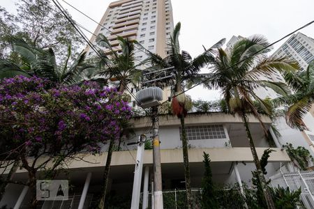 Apartamento para alugar com 112m², 3 quartos e 2 vagasFachada