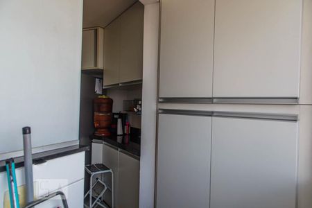 Apartamento à venda com 70m², 2 quartos e 1 vaga Apartamento à venda com 70m², 2 quartos e 1 vagaÁrea de Serviço