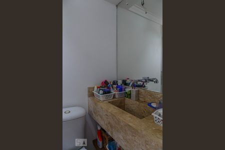 Apartamento à venda com 70m², 2 quartos e 1 vaga Apartamento à venda com 70m², 2 quartos e 1 vagaBanheiro Suíte
