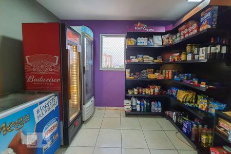 Apartamento para alugar com 47m², 2 quartos e 1 vagaMercado