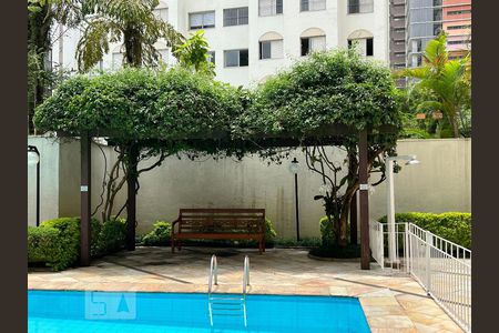 Apartamento para alugar com 100m², 3 quartos e 1 vagaÁrea comum - Piscina