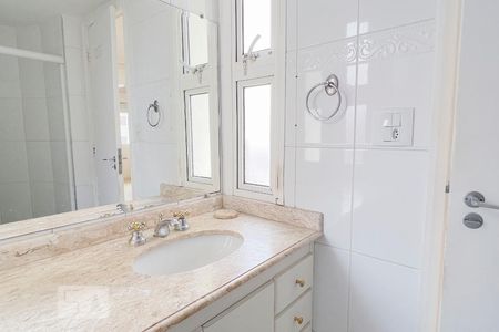 Apartamento para alugar com 100m², 3 quartos e 1 vagaBanheiro da Suíte