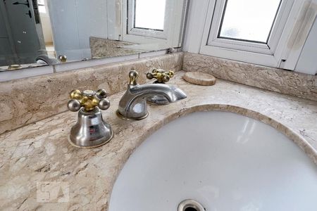 Apartamento para alugar com 100m², 3 quartos e 1 vagaBanheiro da Suíte