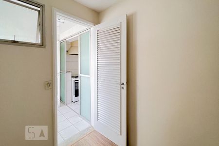 Apartamento para alugar com 100m², 3 quartos e 1 vagaQuarto de Serviço