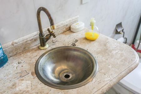 Apartamento à venda com 63m², 2 quartos e 1 vaga Apartamento à venda com 63m², 2 quartos e 1 vagaBanheiro