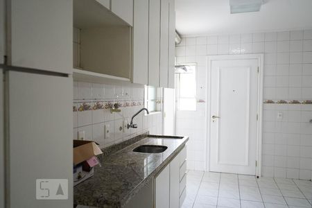 Apartamento à venda com 94m², 3 quartos e 2 vagasCozinha