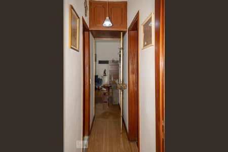 Corredor de apartamento à venda com 2 quartos, 76m² em Grajaú, Rio de Janeiro
