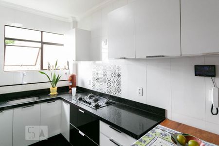 Apartamento à venda com 110m², 4 quartos e 2 vagasCozinha