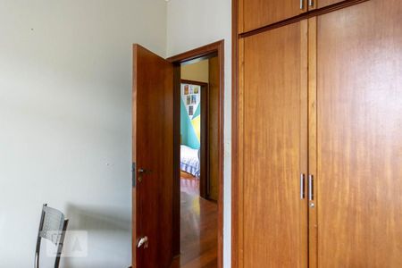 Apartamento à venda com 110m², 4 quartos e 2 vagasQuarto 4