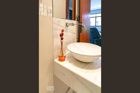 Apartamento à venda com 110m², 4 quartos e 2 vagasLavabo