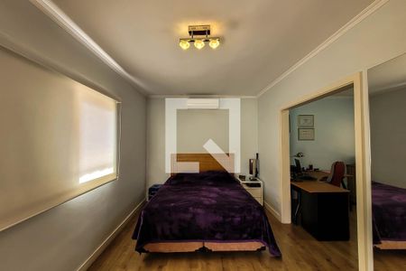 Casa de condomínio à venda com 157m², 3 quartos e 2 vagasSuíte