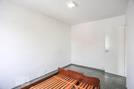 Quarto 1 de apartamento à venda com 2 quartos, 75m² em Jardim Ester, São Paulo