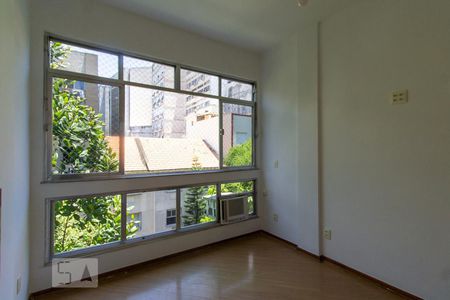 Quarto 1 de apartamento à venda com 2 quartos, 70m² em Botafogo, Rio de Janeiro