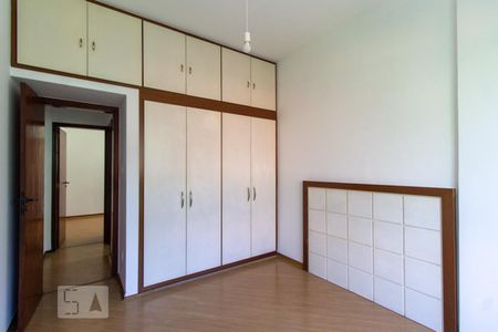 Quarto 1 de apartamento à venda com 2 quartos, 70m² em Botafogo, Rio de Janeiro
