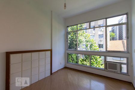 Quarto 1 de apartamento à venda com 2 quartos, 70m² em Botafogo, Rio de Janeiro