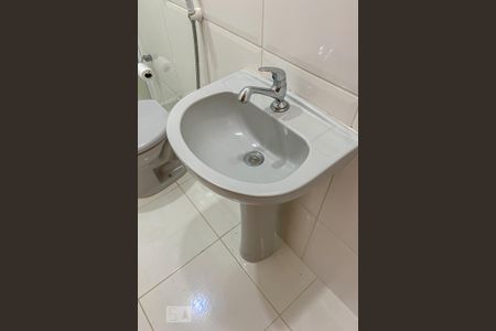 Apartamento para alugar com 54m², 2 quartos e 1 vaga Apartamento para alugar com 54m², 2 quartos e 1 vagaBanheiro