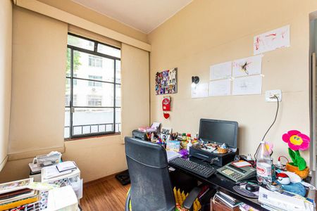 Casa à venda com 800m², 4 quartos e 4 vagasEscritório