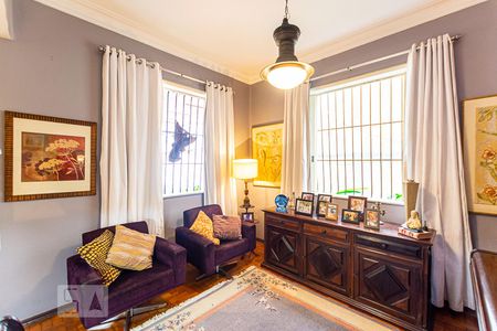 Sala de casa à venda com 4 quartos, 800m² em Icaraí, Niterói