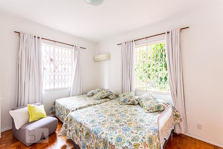 Quarto 1 de casa à venda com 4 quartos, 800m² em Icaraí, Niterói