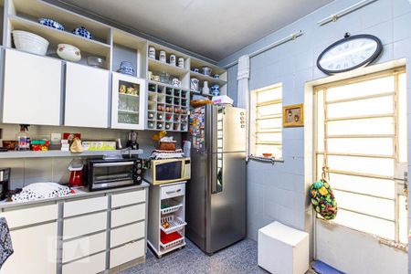 Casa à venda com 800m², 4 quartos e 4 vagasCozinha 