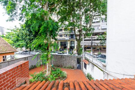 Casa à venda com 800m², 4 quartos e 4 vagasVista do quarto 2
