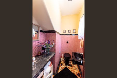 Lavabo de casa à venda com 4 quartos, 800m² em Icaraí, Niterói