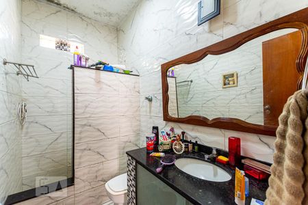 Casa à venda com 700m², 13 quartos e 3 vagas Casa à venda com 700m², 13 quartos e 3 vagasBanheiro