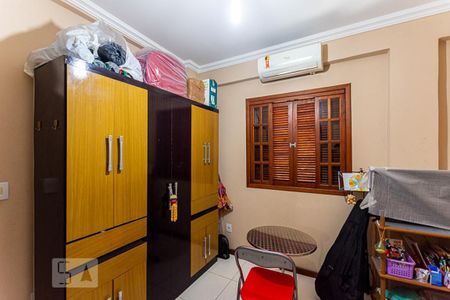 Casa à venda com 700m², 13 quartos e 3 vagas Casa à venda com 700m², 13 quartos e 3 vagasQuarto