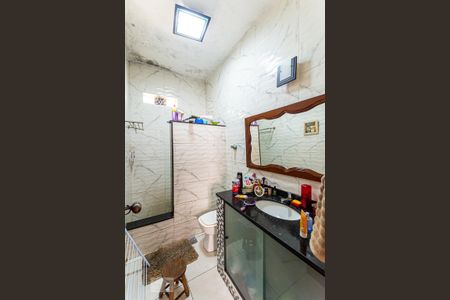 Casa à venda com 700m², 13 quartos e 3 vagas Casa à venda com 700m², 13 quartos e 3 vagasBanheiro