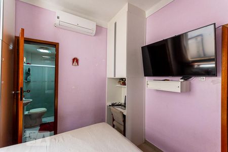 Casa à venda com 700m², 13 quartos e 3 vagas Casa à venda com 700m², 13 quartos e 3 vagasQuarto