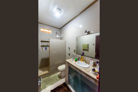 Casa à venda com 700m², 13 quartos e 3 vagas Casa à venda com 700m², 13 quartos e 3 vagasBanheiro