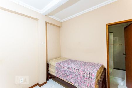 Casa à venda com 700m², 13 quartos e 3 vagas Casa à venda com 700m², 13 quartos e 3 vagasQuarto