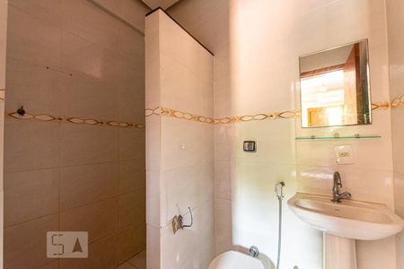 Casa à venda com 700m², 13 quartos e 3 vagas Casa à venda com 700m², 13 quartos e 3 vagasBanheiro