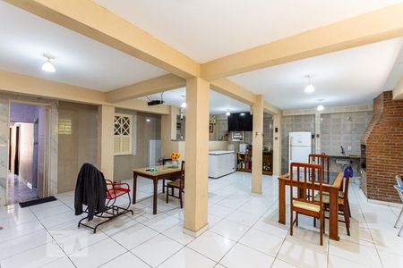 Casa à venda com 700m², 13 quartos e 3 vagas Casa à venda com 700m², 13 quartos e 3 vagasÁrea Gourmet